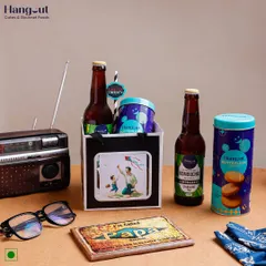 This is my sugar-free hamper, a thoughtful gift for Father's Day. It includes handmade, no-added-sugar cookies and refreshing sugar-free kombucha tea, perfect for a dad who is health-conscious.