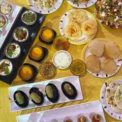 This is what I mean by a feast. My multi-cuisine buffet offers a huge variety of dishes, from traditional Indian curries and breads to crowd-pleasing pizzas and noodles. There is truly something to satisfy every guest at your event.