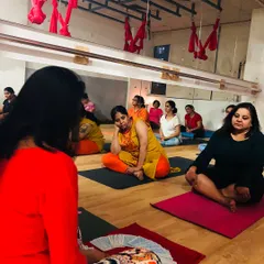 A special lunar eclipse meditation session that also included a personal tarot reading for each participant. It was a beautiful evening of introspection and shared energy.