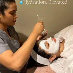 This is what I call elevated hydration. I use professional tools to apply a thick, soothing mask that deeply nourishes the skin, leaving it feeling soft and refreshed.