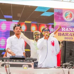 Another shot from the Rang Barase Holi party, with my fellow performers on stage, getting the crowd hyped up.