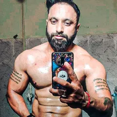 A quick selfie after a workout is a great way to track your progress and stay motivated. Seeing the changes in your body, no matter how small, is a powerful reward.
