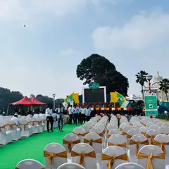 Rows of seating perfectly arranged for guests at the EV Expo in front of the Town Hall. We ensure every attendee has a comfortable and clear view, managing seating logistics for events of any scale.