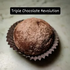 The Triple Chocolate Revolution in a single bite. This bombolini is my answer to ultimate chocolate cravings, baked soft and filled with pure chocolatey goodness.