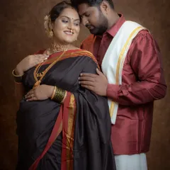 An intimate moment between an expecting couple during a fine-art studio session. I guide my clients into poses that feel natural and loving, capturing the connection and excitement you share.