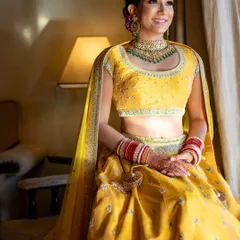 A quiet moment before the ceremony. I created a soft, natural look with a hint of color on the lips and cheeks, letting her bridal glow be the main focus.