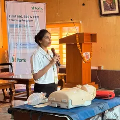 Our instructor from Fortis explaining the details of First Aid and CPR. These sessions are super informative and interactive, giving everyone the confidence to act in an emergency.