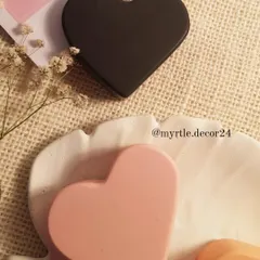 One of our bestsellers, the heart-shaped Polaroid photo holder. Shown here in solid black and soft pink, these are a simple and elegant way to display your favorite memories.