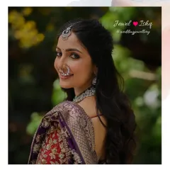 A modern take on the Marathi bridal look. Here, I paired a traditional Nauvari saree with a full diamond jewellery set, including a choker, nath, and jhumkas, for a stunning fusion of classic and contemporary.