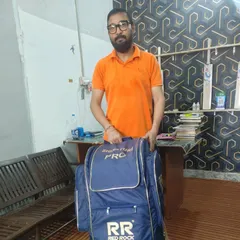 A happy customer with his new Red Rock 'Signature Pro' kit bag. This is a tough, spacious bag that can carry all your equipment easily.