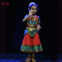 Even our smallest dancers perform with such confidence. A beautiful moment captured during our 'Nritya Sanje' classical dance evening.