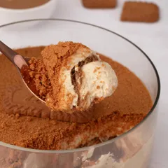 A close-up of my Biscoff Tiramisu, a modern twist on a classic. It combines the irresistible flavor of Biscoff with velvety mascarpone and rich coffee.