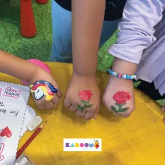 A touch of art and magic! Our tattoo artists can paint beautiful roses, fierce dinosaurs, or magical unicorns, adding a creative and personal touch to the party fun.