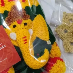 Another order ready to go. This one includes a Ganpati toran and a beautiful golden Diya holder, all carefully packed.