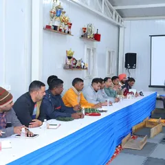 During a classroom session at the IGP training seminar. Understanding the theory and science behind dog training is just as important as the practical fieldwork.