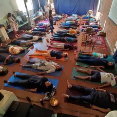 A room full of business owners from BNI Bangalore experiencing a collective sound bath. It is powerful to see so many busy minds surrender to the healing vibrations and find a moment of complete stillness together.