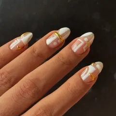 A close-up of the geometric design with 3D gold accents. The mix of textures makes this set truly unique.