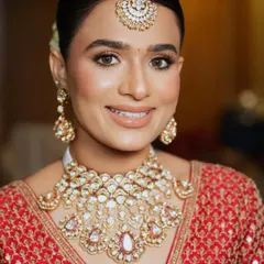 A flawless classic bridal look is a must-have skill. I'll teach you how to achieve this radiant, photo-ready finish with soft, defined eyes and a perfectly balanced nude lip that complements traditional red attire.