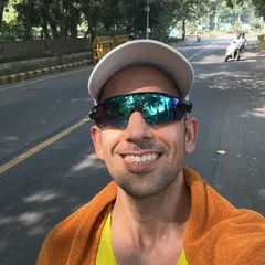 A post-run selfie after a great session. The smile says it all. Mazza aaya!