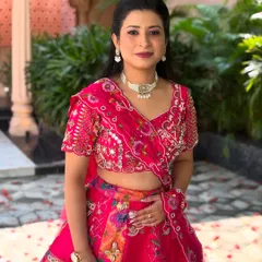 A beautiful portrait of my client, showcasing her radiant smile and the flawless soft glam makeup that enhances her natural elegance.