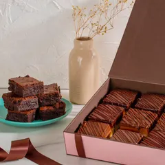 An assorted bars gift box, featuring our fudgy brownies and rich Millionaire Shortbread. It's the perfect gift for anyone who loves chocolate and caramel.