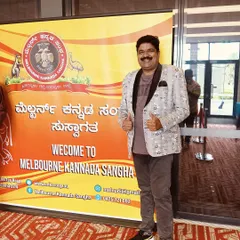 Another pose in front of the Melbourne Kannada Sangha banner. It feels great to be welcomed so warmly by Kannadigas living abroad.