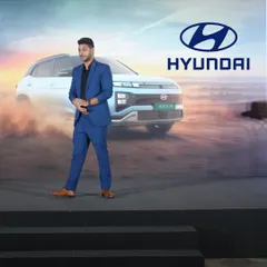 A full-stage view of my performance for Hyundai. I love working with top-tier brands to make their events truly special.