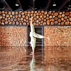 This handstand reflects my journey as both a student and a teacher. No matter where we are, we all need guidance. Returning to my teacher in Mysore allows me to reconnect, rejuvenate, and gain fresh inspiration, reminding me there’s always room to grow.