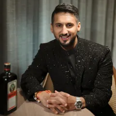 A sharp and polished look for a groom on his special day. My male grooming service extends to weddings and other events, ensuring a handsome, photo-ready finish that looks natural and confident.
