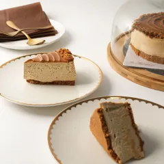 A perfect slice of my Lotus Biscoff Cheesecake, ready to be served. The smooth, creamy texture contrasts beautifully with the crunchy, spiced biscuit base.