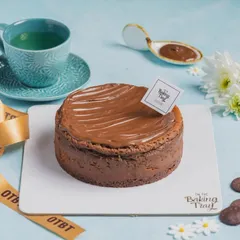 Drown in the decadence of my baked Nutella cheesecake. It's rich, creamy, and has a generous layer of pure Nutella on top. A true dream for any chocolate-hazelnut lover.