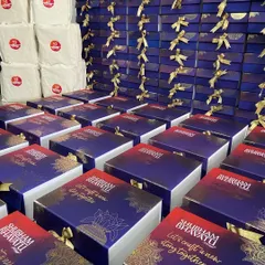 The power of branding in festive gifting. We managed this large corporate order, ensuring each box was beautifully customized with the client's "Shubham Bhavatu" theme and branding, ready for pan-India delivery.