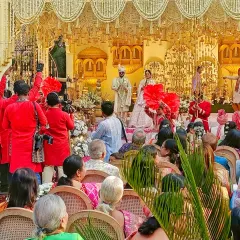 A musical wedding phere against the stunning backdrop of the Mahalaxmi Racecourse. I believe the sacred vows become even more special when accompanied by soulful, live music. Here you can see my team of singers and musicians creating a divine atmosphere for the couple's most important moments.