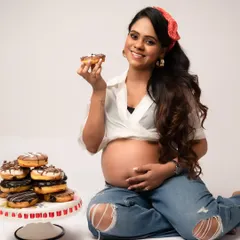 Who says you can't have fun with your cravings? This donut shot was the mama's idea, and it brought so much personality and laughter to our session.