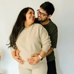 The purest joy is found in a simple embrace. I love capturing these cozy, candid moments during my studio couple sessions, where your connection truly shines.