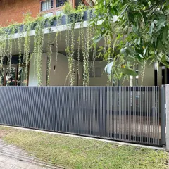A duplicate of the gate image.