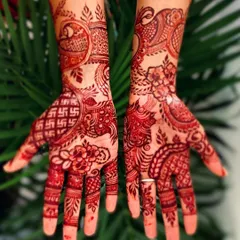 This is the beautiful stain from a colored henna design. It's an ideal solution for clients who may be allergic to the essential oils in natural henna, allowing them to enjoy intricate designs without any irritation.