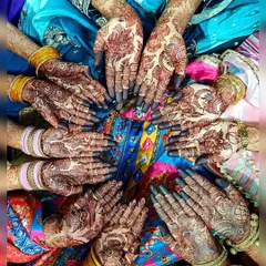 There's no such thing as too much mehndi! This is what a real mehndi party looks like, with everyone showing off their beautiful henna. I love being part of these happy moments and making sure every guest feels included.