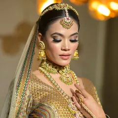A beautiful example of a kohl-rimmed eye. This look is bold and traditional, perfect for a bride who wants to embrace a classic, regal style.