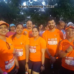 Early morning vibes at the Satara Hill Half Marathon. Our runners, clad in orange, ready to represent the GRR tribe with pride and determination.
