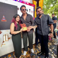 Receiving the Special Guest Influencer Award from Prince Narula was an incredible moment. Thank you to the entire Bullwrox Fitness Club family for this honor!