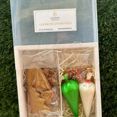 A closer look at our cookie decorating kit, all packed and ready for a fun family baking session.