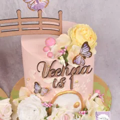A close-up of the second fairy garden cake.