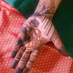 A close-up of the figurative scene for Vat Purnima, showing a woman praying at the base of a banyan tree. The use of negative space and line work helps tell the story.