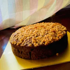 Of all the cakes I bake, the apple cinnamon flavour is one of the most aromatic. This version has a buttery coconut oats crumble on top that makes it extra scrumptious.