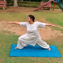 Designed for you, perfected for practice. This organic cotton set allows for complete freedom of movement, making it ideal for your yoga sessions.