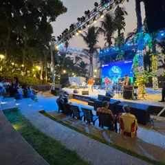 The inaugural music event at the Bandra Fort Park, "NCPA at the Park," demonstrates the success of our design. The stage is set against the backdrop of the park's landscape, creating a magical atmosphere for performers and the audience.