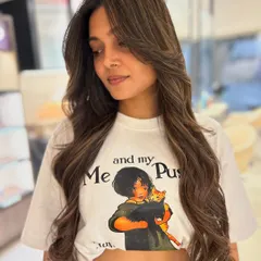 A warm mocha and beige balayage blend paired with long, flowing face-framing layers. This style is perfect for adding shape and dimension to long hair.