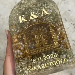 I was so honored to preserve this couple's varmala and kaleeras together in this beautiful arch. It’s a complete story of their wedding day, captured forever in a single piece of resin art.