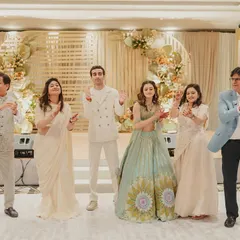The whole family on the dance floor. These are the moments of shared joy that everyone will remember long after the wedding is over.